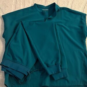 Mandala Peacock Scrub Set